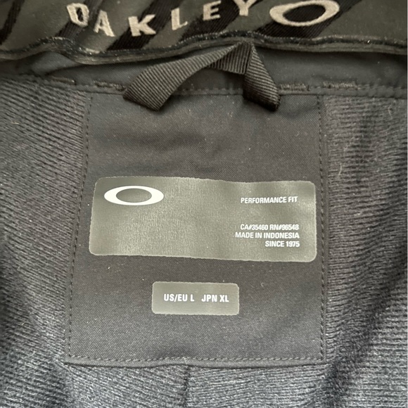 Oakley Black Snowpants size Large - Picture 3 of 3